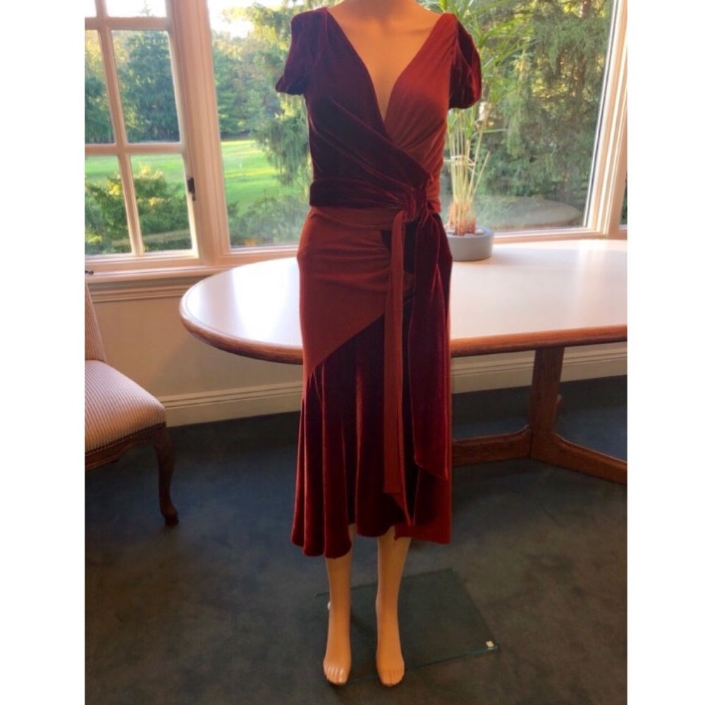 Donna Karen Midi Beautiful Dress